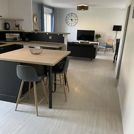 Holiday home Maison Calme Proche