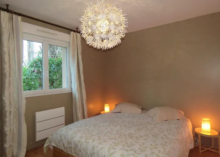 Maison Calme Proche Casa vacanze *