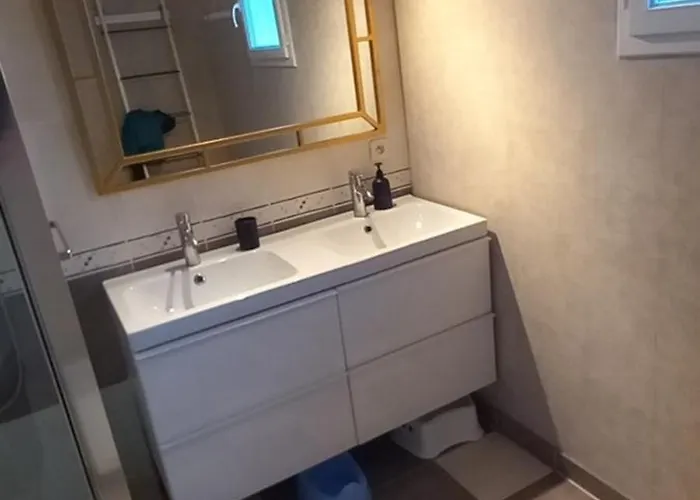 Maison Calme Proche Ver-sur-Mer